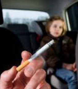 Réglementation Interdiction de fumer dans une auto