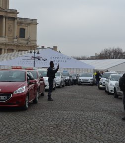 Groupements/syndicats Les auto-écoles manifestent dans toute la France contre la loi Macron