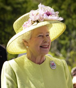  Elizabeth II : un record et des secrets automobiles