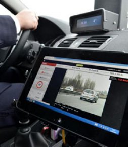 Réglementation Des voitures-radar désormais conduites par des opérateurs privés