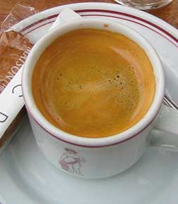 Sécurité routière Le café améliore-t-il vraiment la vigilance au volant ?
