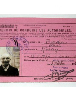 En France, le permis de conduire a 100 ans !