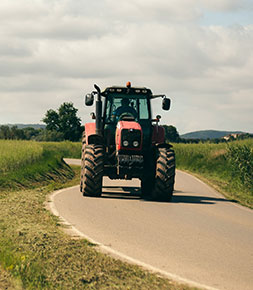 Formations/Examens Tracteur agricole  - Faut-il rendre obligatoire une formation ou créer un nouveau permis ?